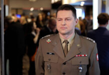 Wojsko rozwija systemy sztucznej inteligencji do wsparcia dowodzenia i cyberobrony. Ważna współpraca z przemysłem i nauką